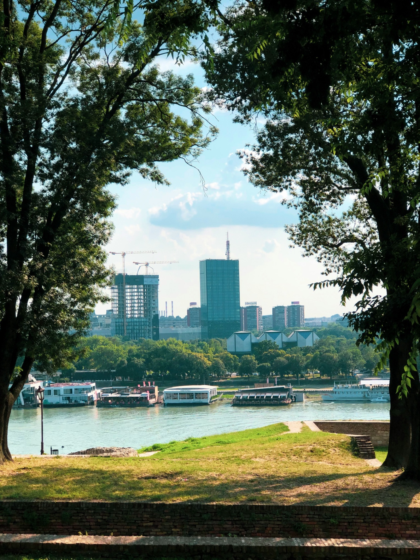 Kalemegdan'dan Yeni Belgrad manzarası